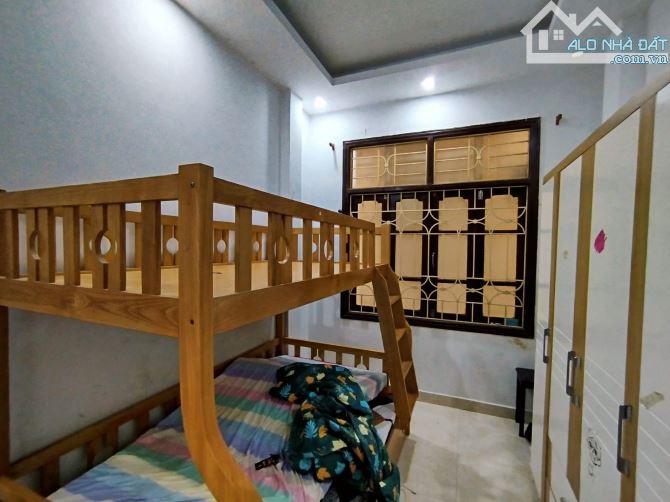 Bán nhà Võ Chí Công Cầu Giấy ngõ nông nhà đẹp trung tâm 3 quận dt 53m 5t mt 8,6m - 6
