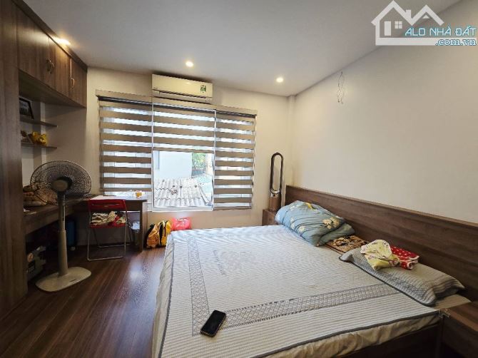 🏡 BÁN NHÀ VIỆT HƯNG – CÁCH 10M Ô TÔ TRÁNH – NHÀ ĐẸP Ở NGAY – CHỈ NHỈNH 6 TỶ! - 6