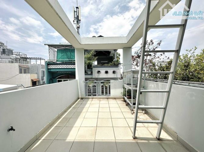 KHU VƯỜN HOA VIP PHÚ NHUẬN- 33M2 - 4 TẦNG - HẺM ÔTÔ 4.5M - 2 CĂN RA MẶT TIỀN - - 6
