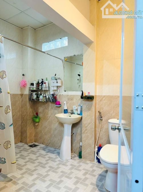 🏡 BÁN GẤP NHÀ HẺM Ô TÔ NGỦ TRONG NHÀ – NGAY TRUNG TÂM QUẬN 7 – 78m2 chỉ 6.45tỷ - 6