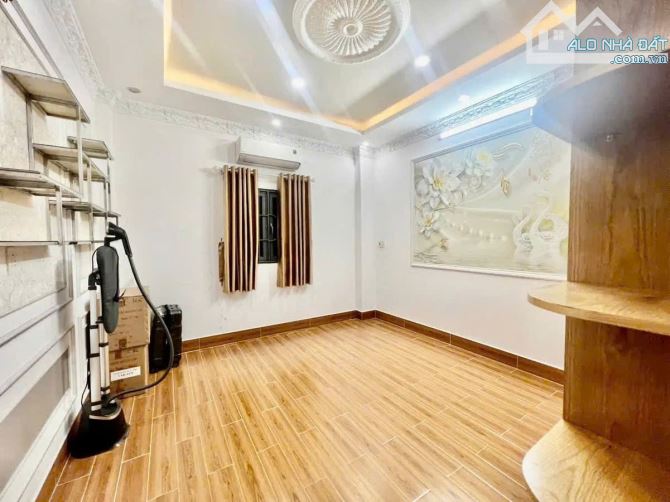 BÁN NHÀ HẺM 8M TRƯƠNG THỊ HOA,5 TẦNG, 55M2, GIÁ 7,5(TL) - 6