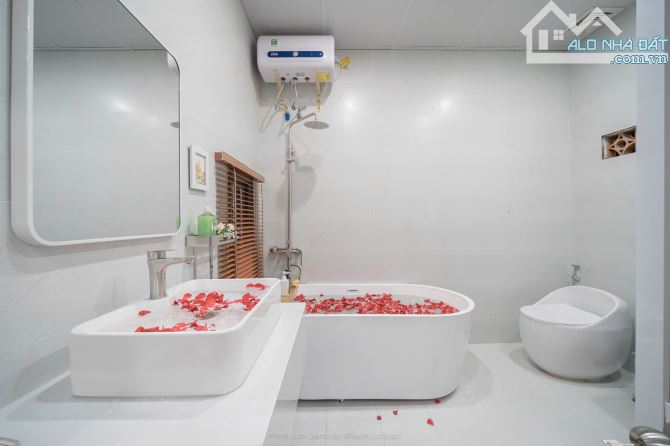 Chỉ 6 tỷ, Nhà Gỗ Cao Cấp đường Trần Phú, Cách Hồ Xuân Hường 500 mét ✨🏡 - 6