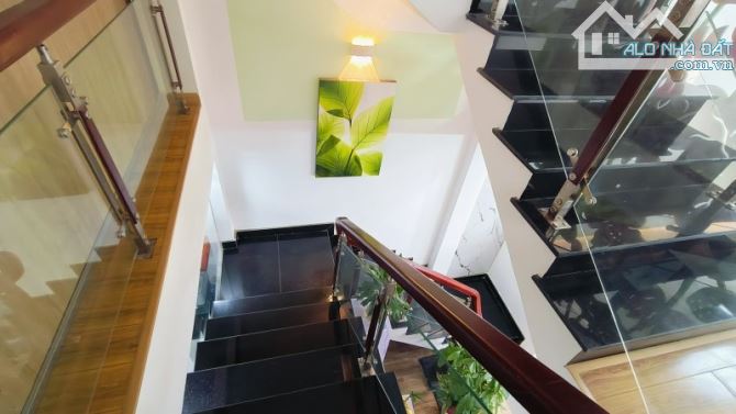 Nhà Gò Cát Phú Hữu – 59m² – 1 trệt 1 lửng 1 lầu – 5.2 tỷ - 6