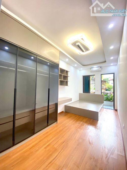 Bán nhà mới 30m2x5 tầng, 4 ngủ, full nội thất ngay ngã tư sở, chỉ 6.58tỷ (CTL) - 6