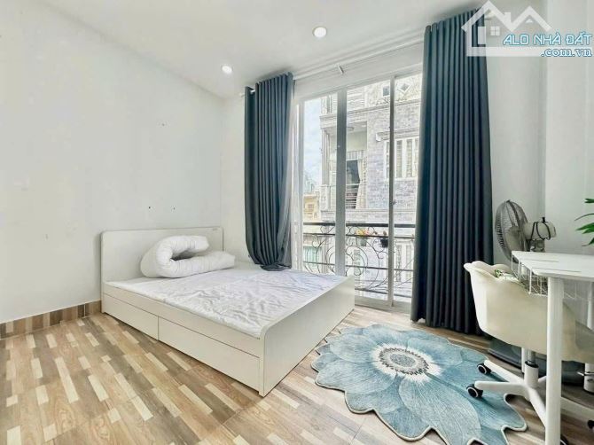 HẺM XE TẢI ĐẬU CỬA - 3 PHÒNG NGỦ - TẶNG TOÀN BỘ NỘI THẤT - 4 TẦNG - AN NINH - CHỈ NHỈNH 6T - 6