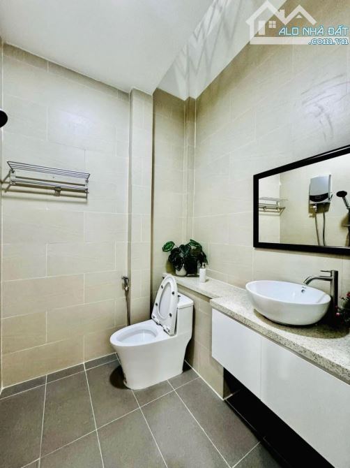 Căn nhà mới 2 tầng gần sân bay - Đ. Nguyễn Văn Công, Gò Vấp. Giá: 3 Tỷ 120 / 60m2. SHR - 7