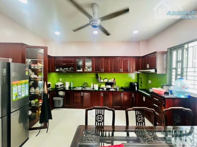 Bán nhà 2 mặt tiền Nguyễn Thanh Tuyền, Tân Bình DT: 5,5x19m, 3 lầu đẹp, giá chỉ nhỉnh 14T - 7