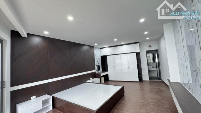 Phân lô 71m2, nhà thang máy Hoàng Mai bán gấp - 7
