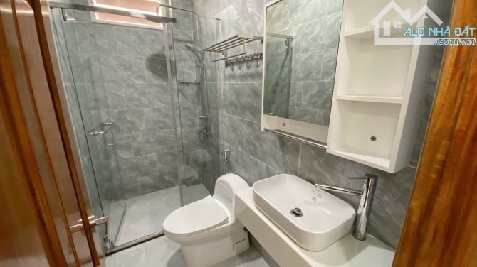 Cho thuê căn hộ ban công, Q1, Đường Trần Hưng Đạo, gần Công Viên 23/9, Cầu Nguyễn Văn Cừ - 7