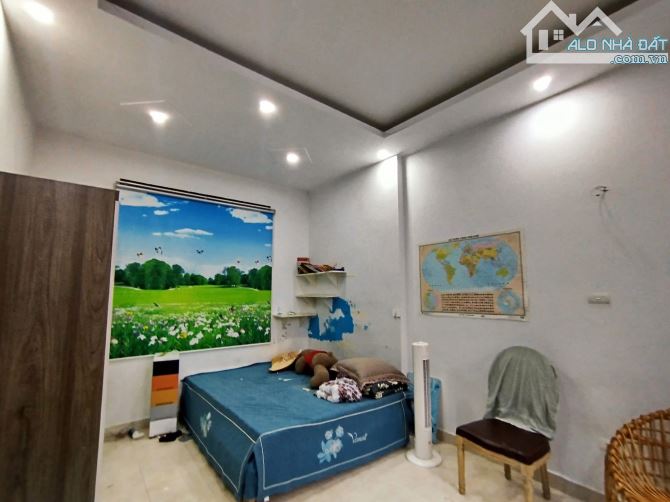 Bán nhà Võ Chí Công Cầu Giấy ngõ nông nhà đẹp trung tâm 3 quận dt 53m 5t mt 8,6m - 7
