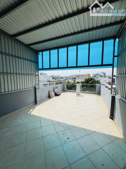MẶT TIỀN KÊNH TÂN HOÁ Q.TÂN PHÚ GIÁP Q.11 TÂN BÌNH -90M2-4 TẦNG BTCT-VỈA HÈ 7M - 7