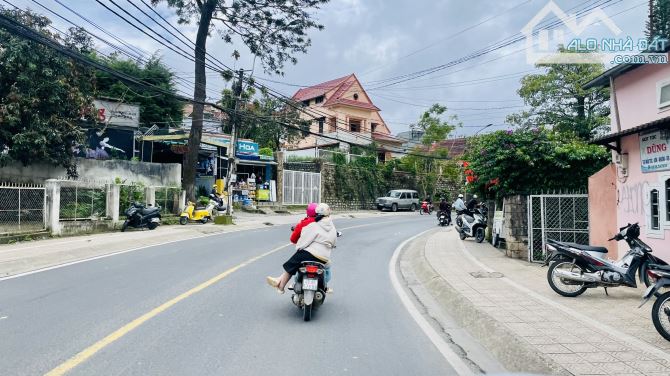 Nhà Phố Nhà Hẻm Xe Hơi 6 mét, đường Mê Linh, P.09, Đà Lạt 120m2 4 phòng ngủ, 3 WC - 7