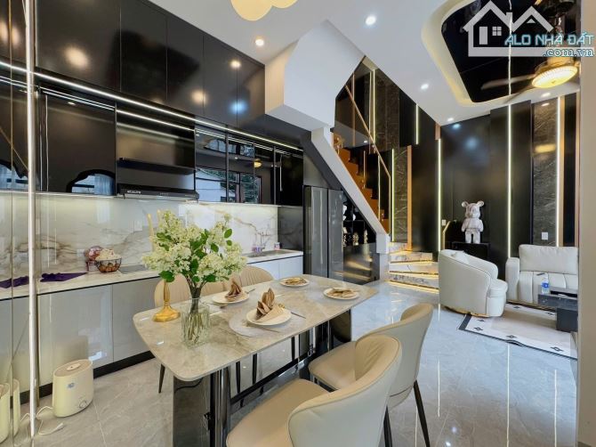 NHÀ ĐẸP 3 TẦNG KIỂU VILLA MINI KIỆT 4M TÔ HIỆU FULNT - 7