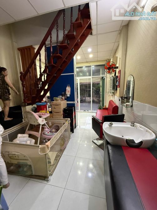 Nhà Bán Hẻm Xe Hơi 7 chỗ Phan Đình Phùng - 7