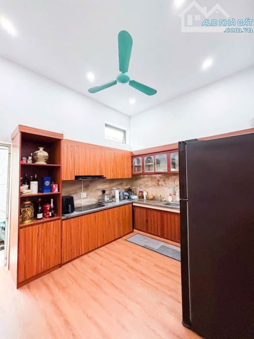 Bán nhà mặt phố khu Đông Nam Cường, TP Hải Dương, 81m2, 3 tầng, 4 ngủ, mt 4.5m, hè 5m - 7