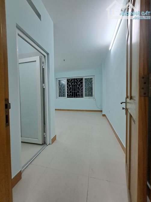 Bán nhà hẻm 2 xe hơi tránh, dt 60/56m2, 2 lầu, Q10, CMT8, giá 9.6 tỷ - 8
