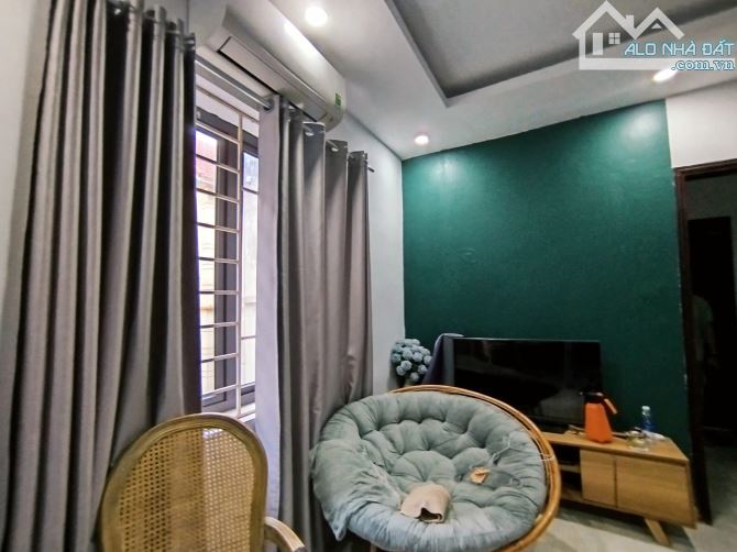 Bán nhà Võ Chí Công Cầu Giấy ngõ nông nhà đẹp trung tâm 3 quận dt 53m 5t mt 8,6m - 8