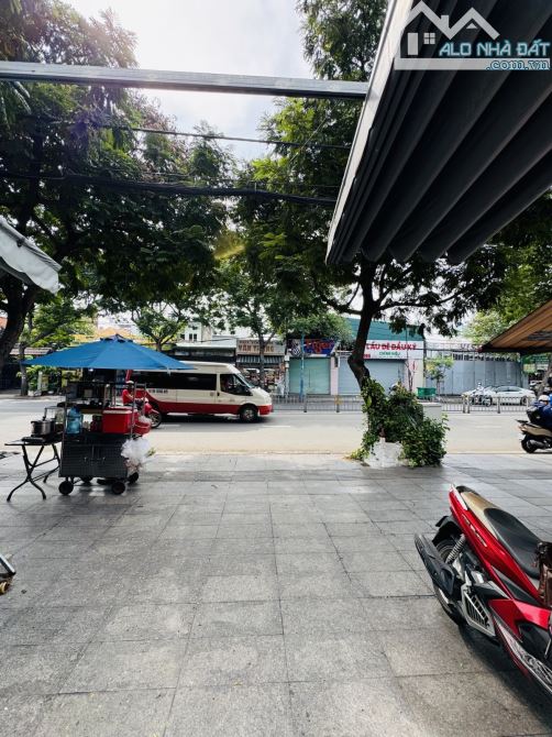 MẶT TIỀN KÊNH TÂN HOÁ Q.TÂN PHÚ GIÁP Q.11 TÂN BÌNH -90M2-4 TẦNG BTCT-VỈA HÈ 7M - 8