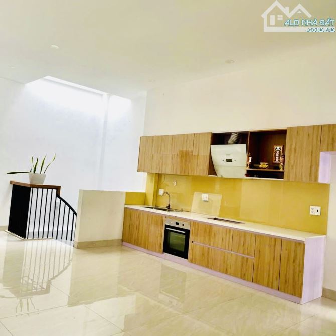 💥NHÀ 4 TẦNG–MT PHAN VĂN TRỊ-KHUÊ TRUNG–99M2 NGANG 5.5M–ĐƯỜNG 7.5M LỀ 4M–GIÁ CHỈ 7.X TỶ🍀 - 8