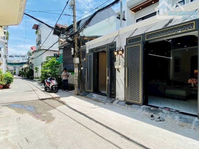 Nhà 2tầng cao cấp 60m2 hẻm ô tô thông Lê Đức Thọ giá 6,38 t - 8