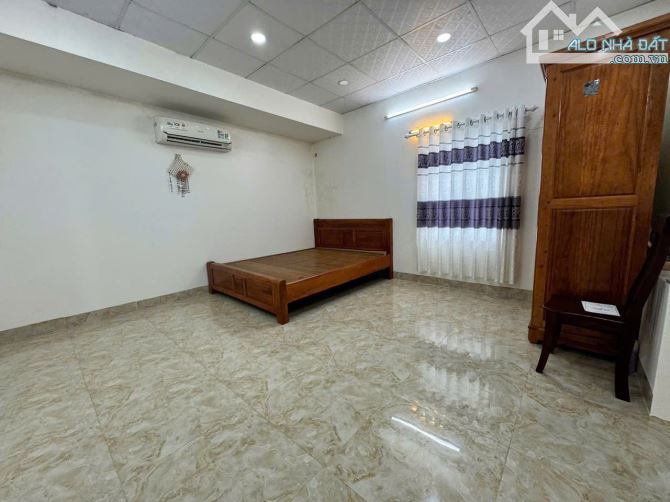 CẦN 𝐁𝐀́𝐍 CĂN NHÀ PHÚ TRUNG _ Xã 𝐕𝐈̃𝐍𝐇 𝐓𝐇𝐀̣𝐍𝐇 ngang rộng 10m - 8