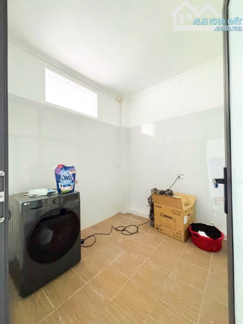 Bán nhà mặt phố khu Đông Nam Cường, TP Hải Dương, 81m2, 3 tầng, 4 ngủ, mt 4.5m, hè 5m - 8