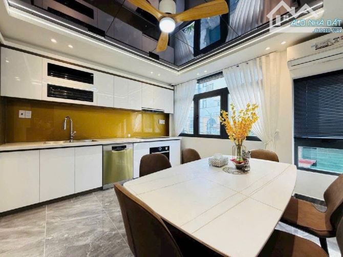Bán nhà Gò Vấp, Phan Huy Ích, hẻm xe hơi vào nhà, 50m2, 5 tầng, 8.6 tỷ - 9
