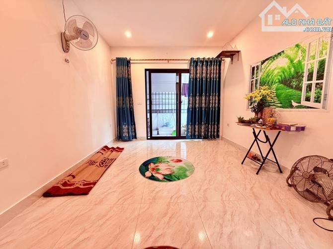 HÀNG XÓM KĐT Carnabi- Ecogreen Nguyễn Xiển- Lô góc- 27/31m2 -- 5.x Tỷ-- ĐẸP NHẤT TÂN TRIỀU - 9