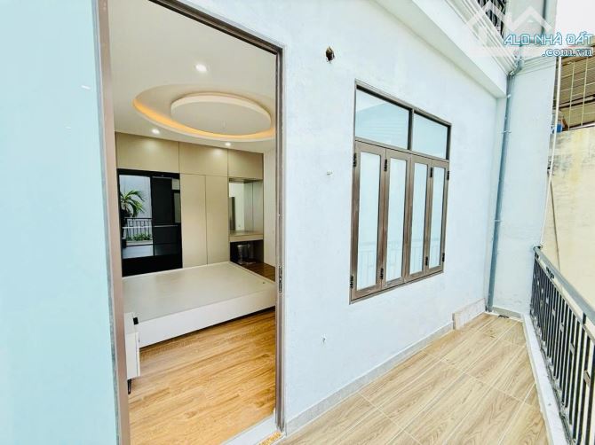 ĐỘI CẤN – 36M² – NHÀ 5 TẦNG HIỆN ĐẠI – Ở NGAY – SỔ ĐỎ CHÍNH CHỦ – 8.9 TỶ - 9