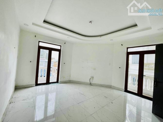 NHÀ MỚI ĐẸP – 5 TẦNG – LÔ GÓC 2 MẶT THOÁNG – HXH TRÁNH – NGAY LÊ TRỌNG TẤN 7.69 TỶ - 9