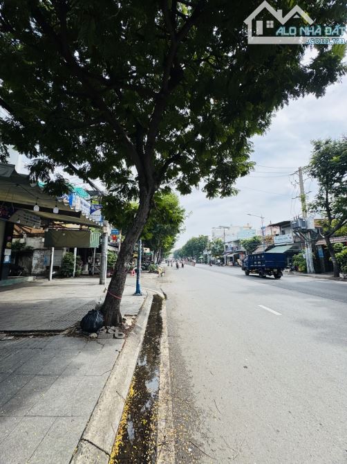MẶT TIỀN KÊNH TÂN HOÁ Q.TÂN PHÚ GIÁP Q.11 TÂN BÌNH -90M2-4 TẦNG BTCT-VỈA HÈ 7M - 9