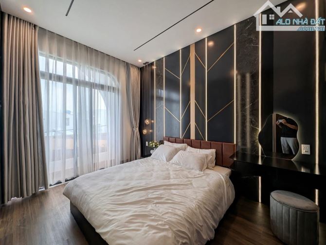 NHÀ ĐẸP 3 TẦNG KIỂU VILLA MINI KIỆT 4M TÔ HIỆU FULNT - 9
