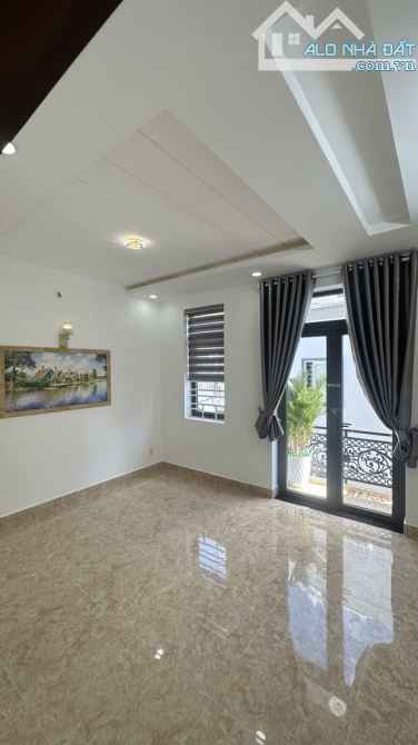 CẦN BÁN - CĂN NHÀ 4 TẦNG Đ.TÂN CHÁNH HIỆP (TCH) - SHR, DT 52M2 (4.3x12) - 5.9TY - 9