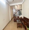 Gia đình tôi bán nhà phố Yên Hoà, sổ đổ riêng 60m2, mặt ngõ kinh doanh