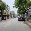 Bán đất mặt phố Hoa Lâm ngay mặt phố Ngô Gia Tự  Diện tích: 100m mặt tiền: 6m giá: 22 tỷ