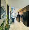 Giảm giá 1 tỷ, bán nhà Nguyễn Văn Cừ, 7 tầng thang máy, 60m2, mt 4.6, về ở ngay, 16.8 tỷ