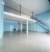 Kho xưởng cho thuê hẻm tải trệt gác lửng 250m2