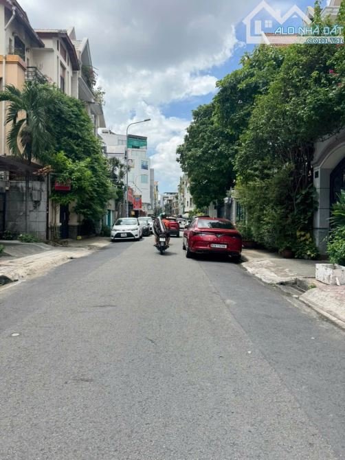 Bán nhà Mặt tiền Cù Lao, P.2, Phú Nhuận: 3 x 15, giá 12,9 tỷ.