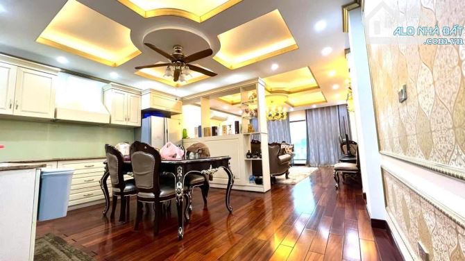 Nhà khu phân lô Vĩnh Phúc 68,51m² 5 tầng ô tô tránh chủ bán gấp hạ chào, nguồn kín 19 tỷ