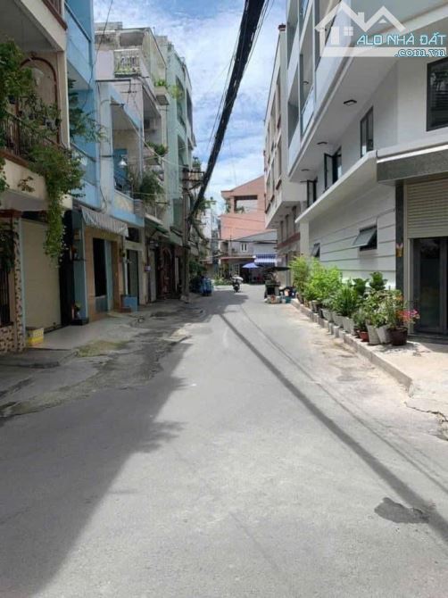QUÁ RẺ - NHỈNH 16 TỶ - 111M2 - NGANG 8 DÀI 16 - 4TẦNG - HẺM XE TẢI THÔNG - LẠC LONG QUÂN