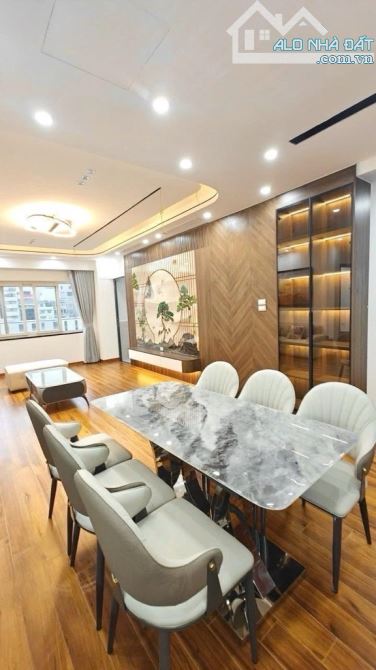 CẦU GIẤY – CĂN HỘ VỊ TRÍ SIÊU ĐẸP – 3 NGỦ THOÁNG SÁNG – FULL NỘI THẤT, Ở NGAY ✨