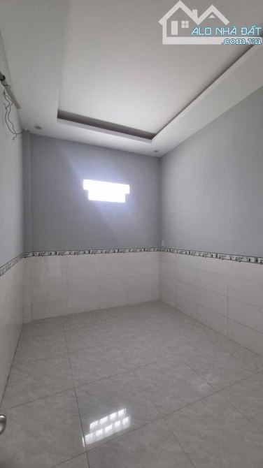 Bán nhà 1 trệt 1 lầu gần VinCom, Tân Mai, Biên Hòa, Đồng Nai, 64m2, giá 3 tỷ 600.
