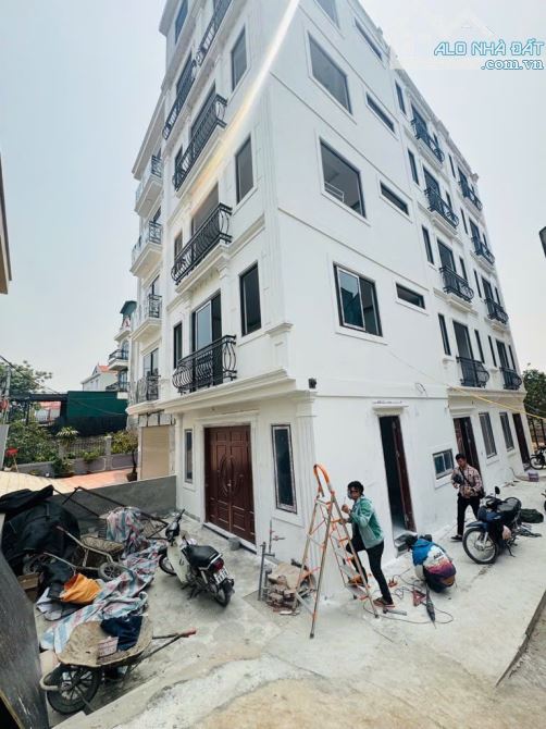 Chị Tâm gửi bán – Nhà Liên Mạc, 6 tầng thang máy gần hồ điều hòa, ô tô đỗ
