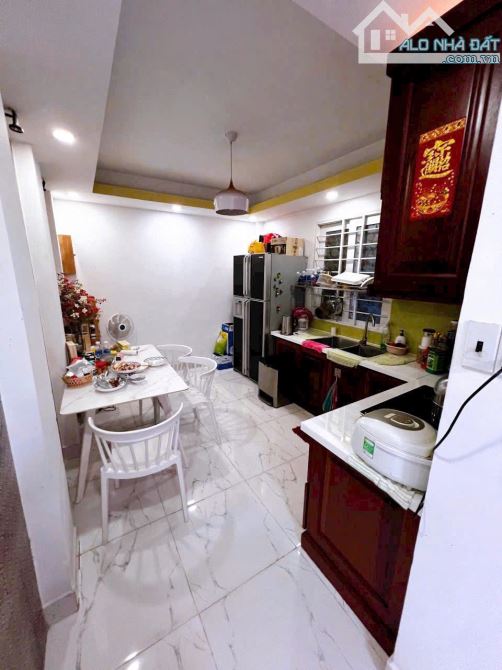 ĐẲNG CẤP NHÀ PHỐ THẨM MỸ VÀ TINH TẾ  HẼM TÔN ĐẢN THÔNG ĐƯỜNG SỐ 11 P4Q4 K. DOANH ⛳️  BUÔN