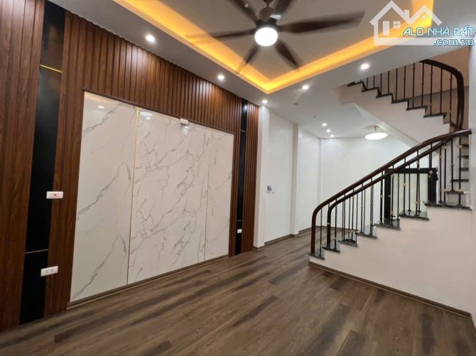 Chính chủ bán nhà 45m, 4 tầng, ở sường, kinh doanh đỉnh cao, Thông Phong- Tôn Đức Thắng