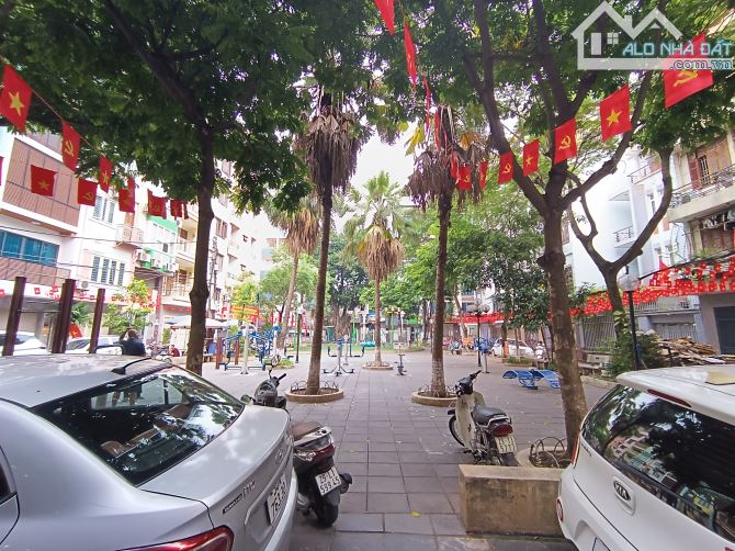 Phân Lô Ô tô Tránh Ngụy Như Kom Tum Nhà Mới 7 Tầng Thang Máy Vỉa hè Sân chơi Ở Kinh doanh