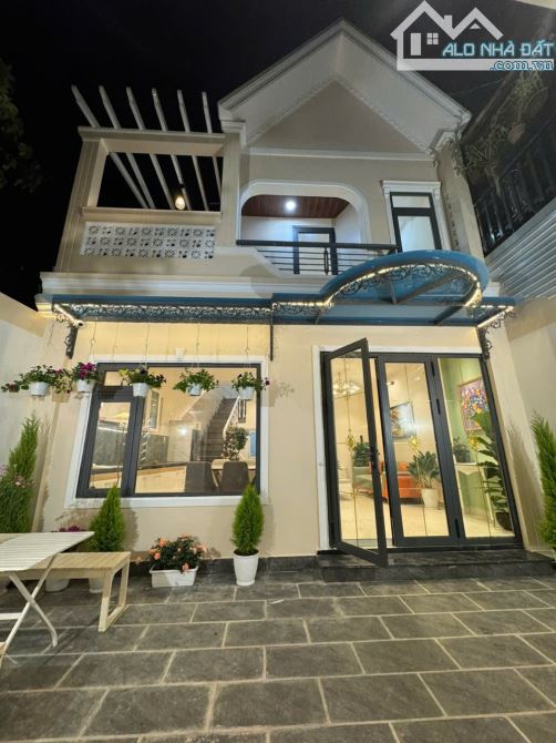 Bán nhà đẹp đường Cao Thắng , View xinh tại Đà Lạt