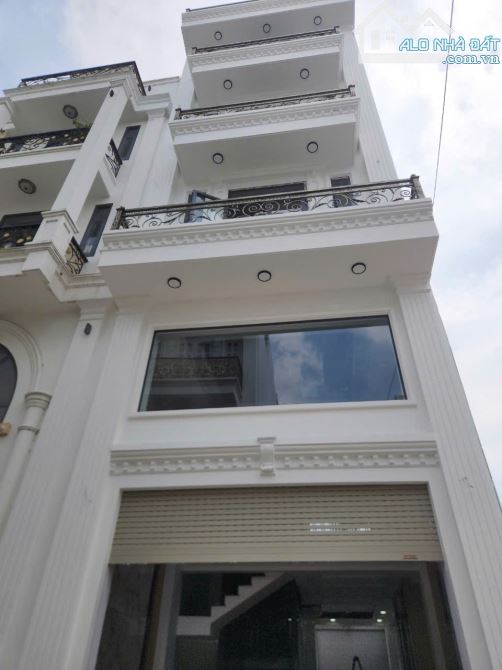 * cần bán Đất đường hoàng quốc việt . Kế lacasa ,quận 7. * Dt: 5x12.5m ,giá:7xxty
