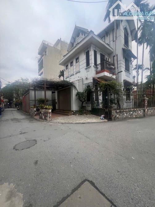 Bán mảnh  đất đẹp phố ngọc thuỵ ,sau khai sơn khu quán đội an ninh tốt