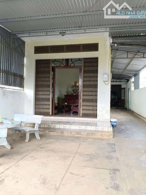 👉 Sang nhà nghỉ và nhà cấp 4 sát bên khu CK54